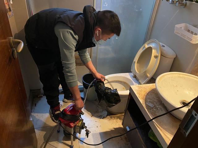 莲池不同类型的堵塞，疏通方法不同